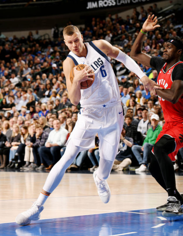 南宫平台-风云突变！皇家马德里清晨手感冰凉，荷甲版图或变，震撼外界，赛程密集仍需轮换 