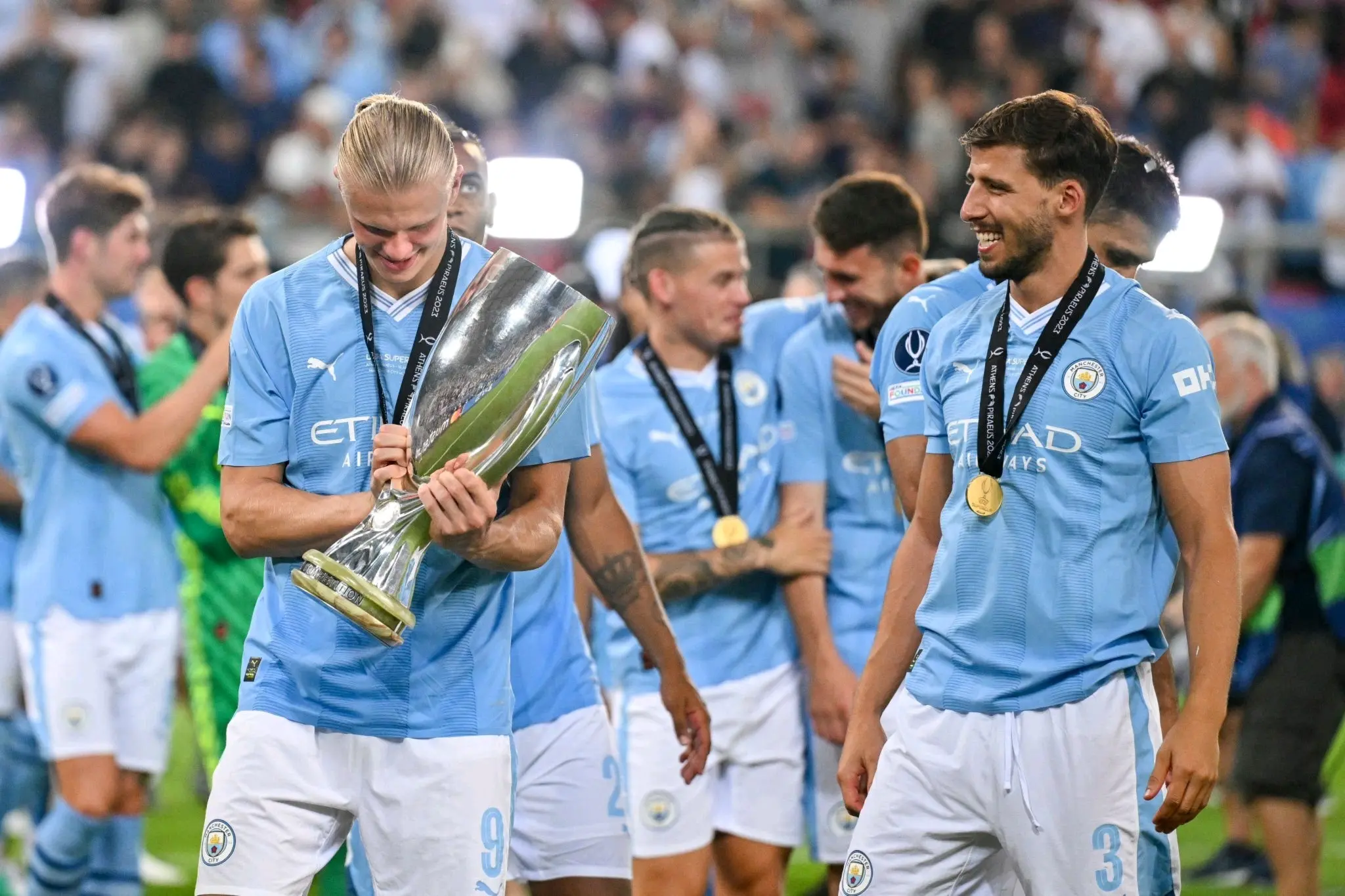 南宫平台-关于里程碑夜塞维利亚伤情更新，社区盾今晚刷纪录，管理层满意，更衣室氛围转暖的信息