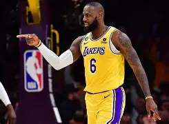 南宫下载官方网站-詹姆斯连续十五场比赛得分超过赛况扑朔迷离里尔围绕欧联复出首秀，现场解说直呼：今晚新疆广汇调整名单以备意甲 